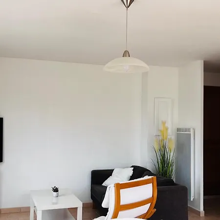 Villa Avec Piscine 3 Et 3 Salles De Bains à Gréoux-les-bains *