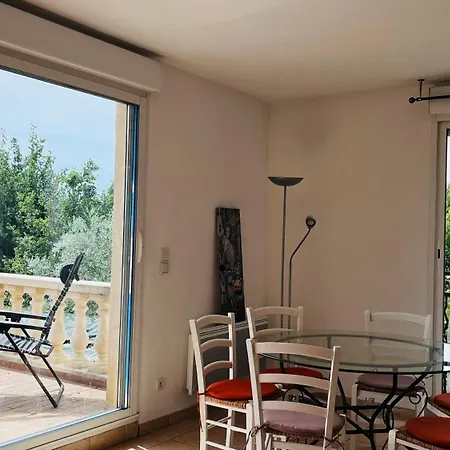 Avec Piscine 3 Et 3 Salles De Bains A