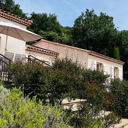 Villa Avec Piscine 3 Et 3 Salles De Bains à Gréoux-les-bains *