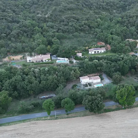 Avec Piscine 3 Et 3 Salles De Bains à Gréoux-les-bains